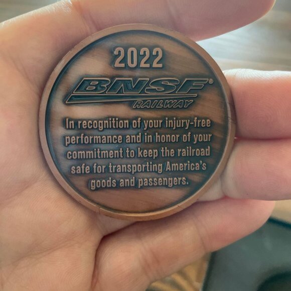 NEW 2022 BNSF Railway Commemorative Injury Free Safety Coin-Railroad - Picture 2 of 8